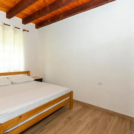 Hotell Shen Klementi Vermosh